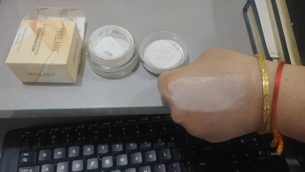 Color Changing Foundation 20 gm